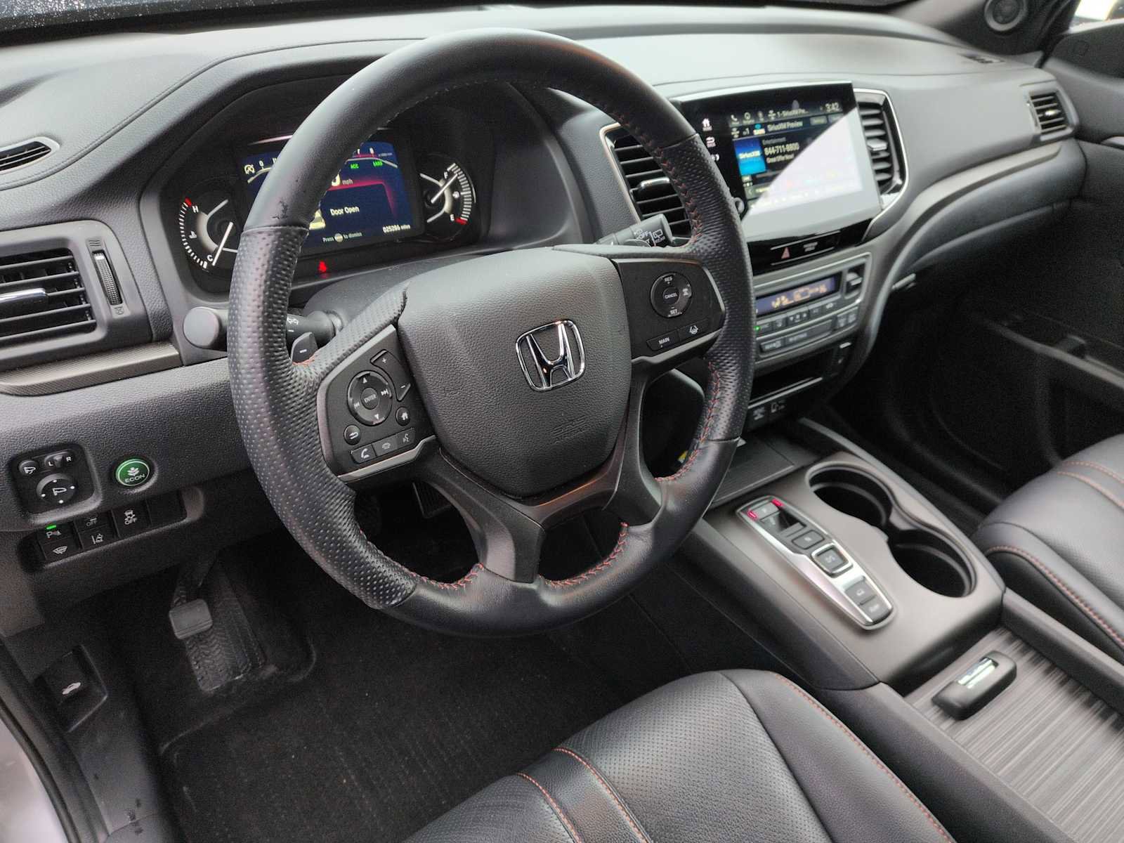 Certified 2023 Honda Passport TrailSport image 2