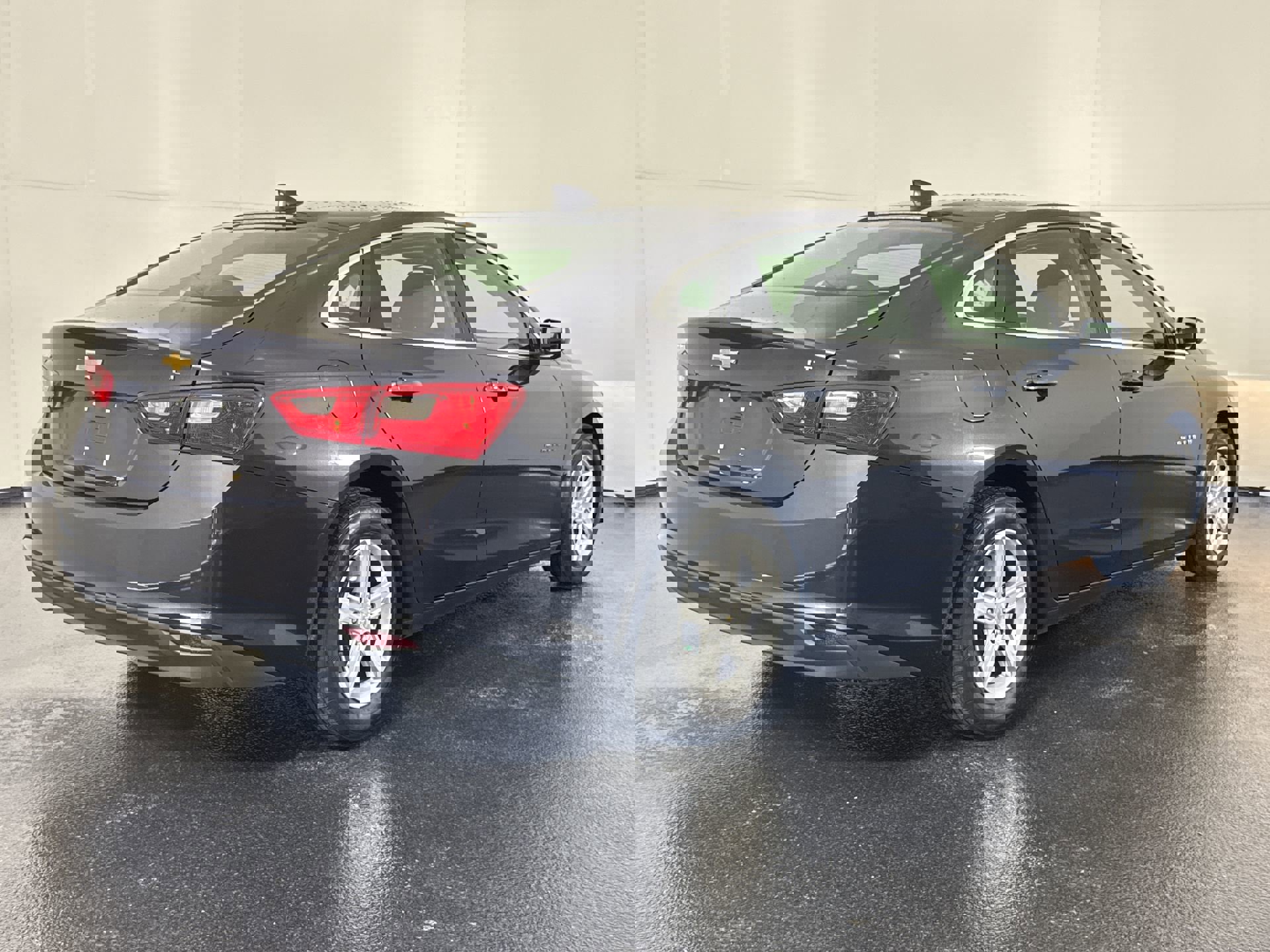 Used 2023 Chevrolet Malibu LT image 11