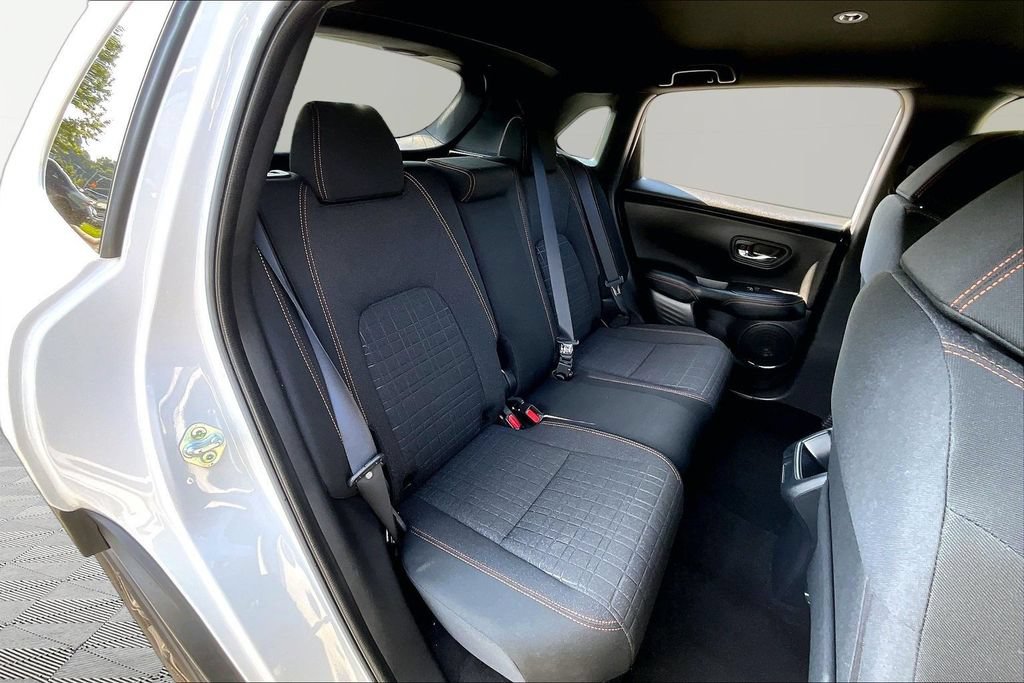Used 2023 Honda HR-V Sport image 19