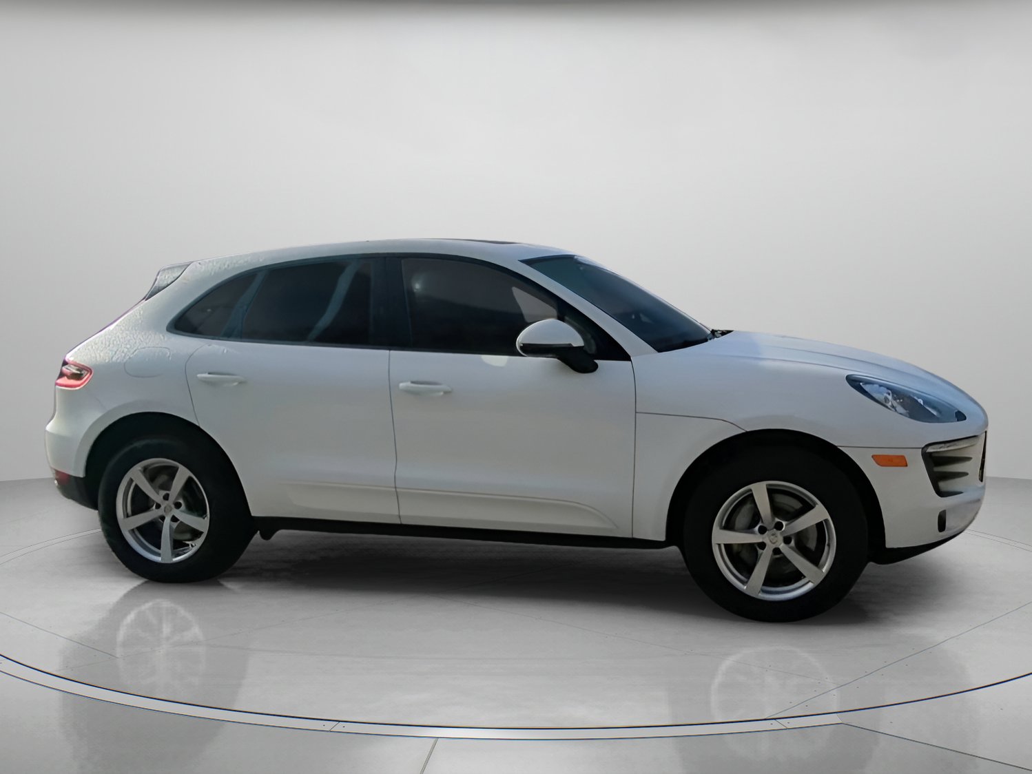 Used 2018 Porsche Macan image 33
