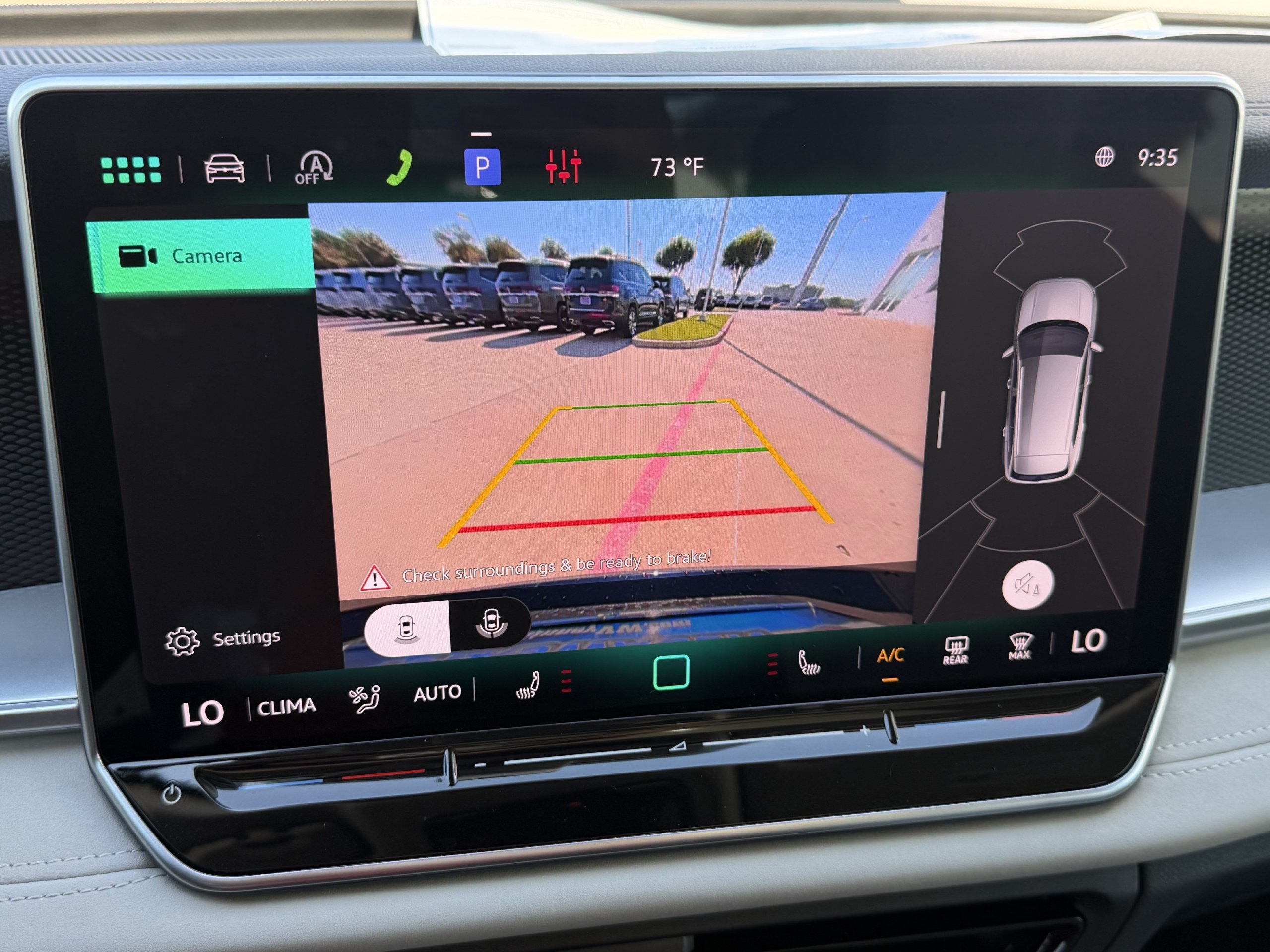 New 2026 Volkswagen Tiguan SE FWD image 16