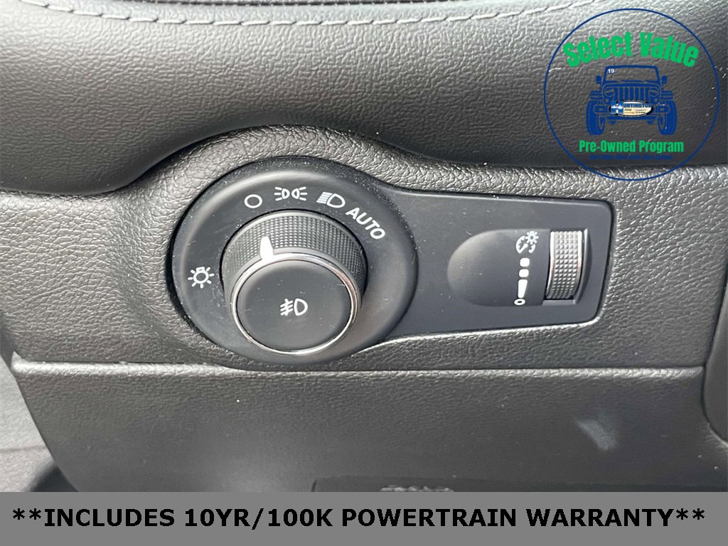 Used 2022 Dodge Durango GT image 17