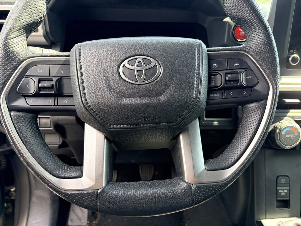 Used 2024 Toyota Tacoma TRD Off-Road AWD/4WD image 10