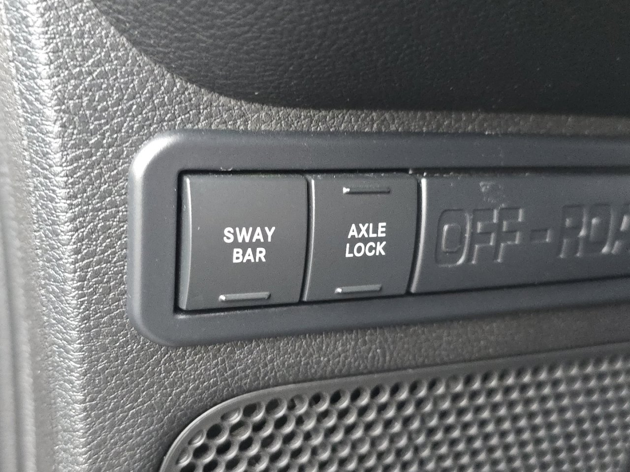 Used 2013 Jeep Wrangler Unlimited Rubicon w/ Connectivity Group image 23