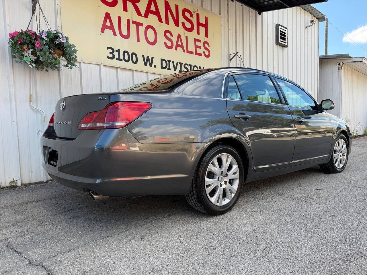 Used 2008 Toyota Avalon Touring FWD image 4