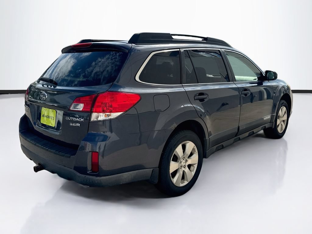 Used 2010 Subaru Outback 3.6R Limited w/ Popular Equipment Group 2A AWD/4WD image 5