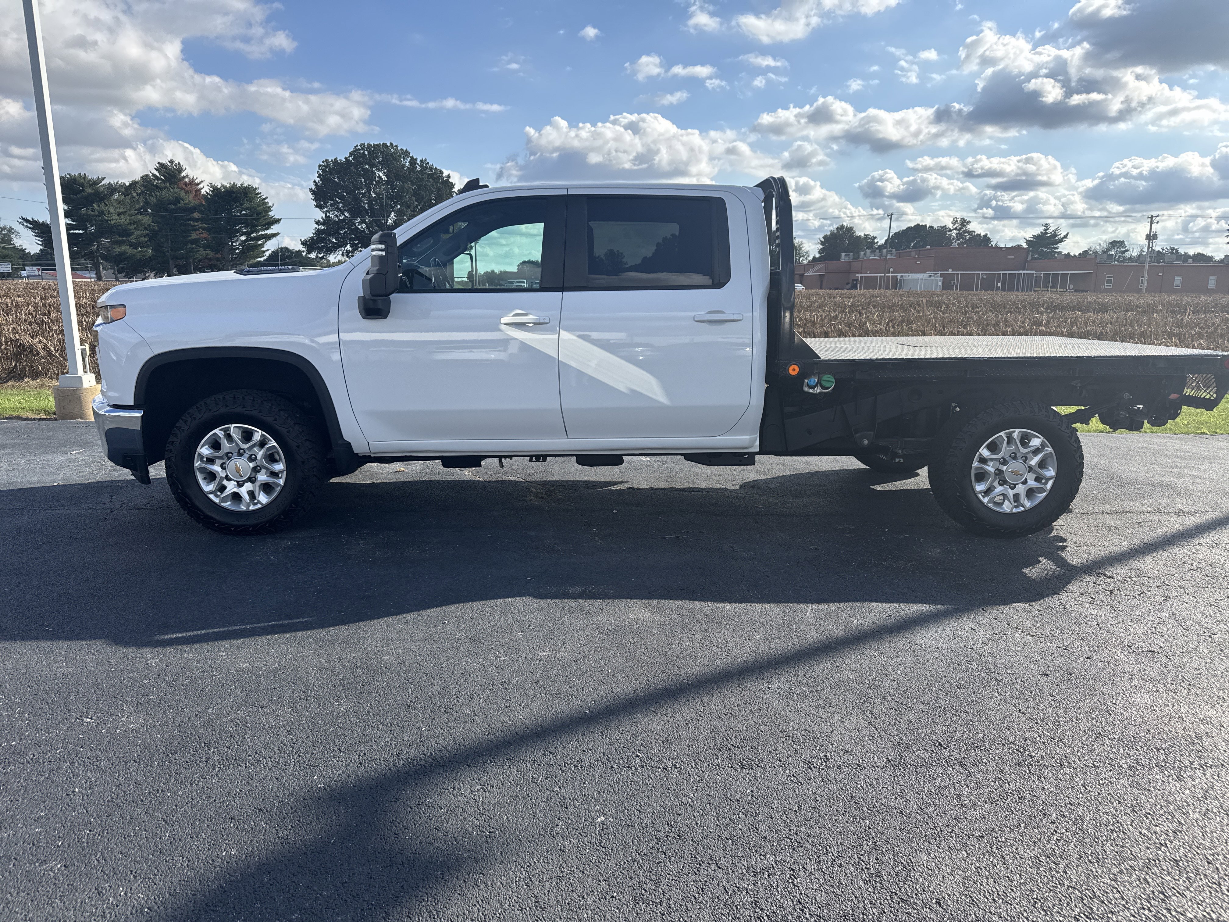 Used 2022 Chevrolet Silverado 2500 LT w/ Fleet Comfort Package image 2