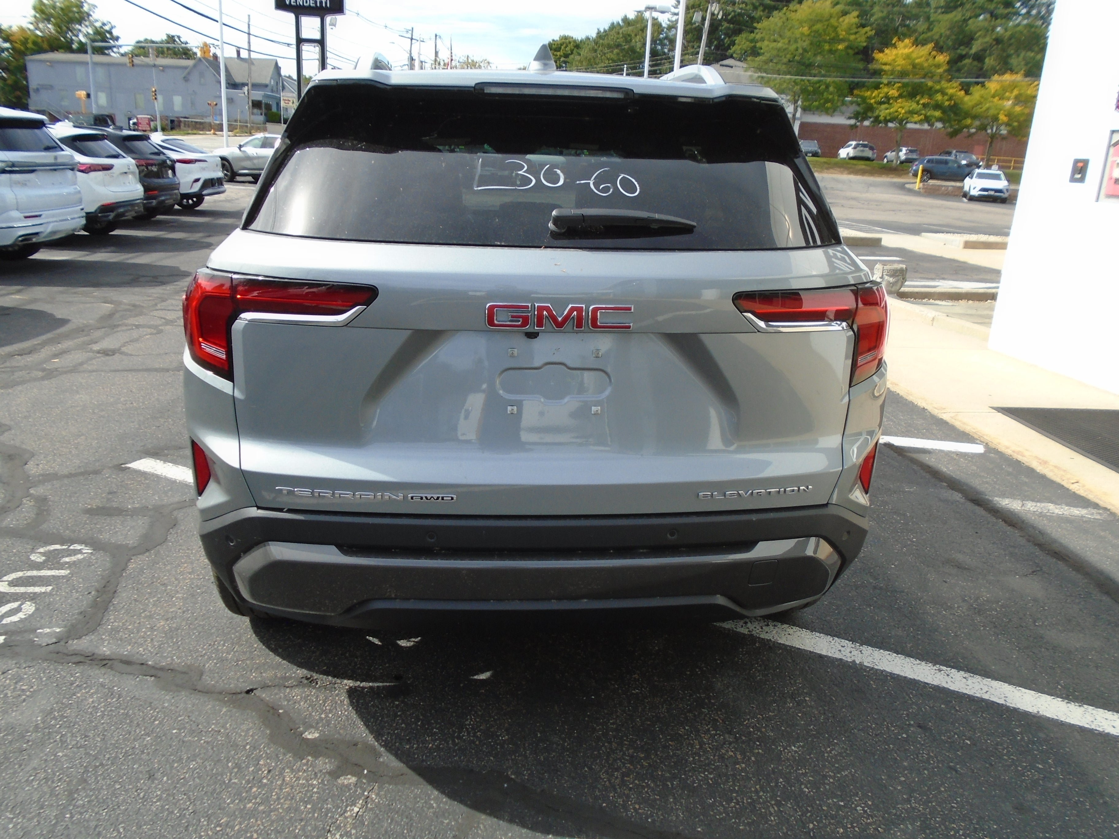 New 2027 GMC Terrain Elevation w/ Elevation Premium Package AWD/4WD image 5