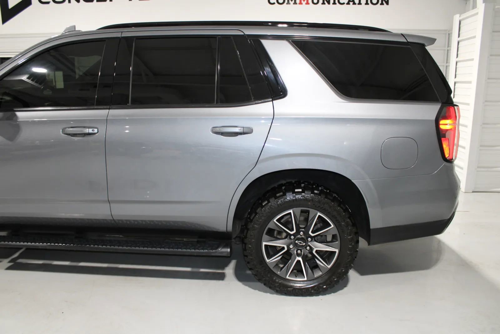 Used 2022 Chevrolet Tahoe Z71 w/ Luxury Package image 37