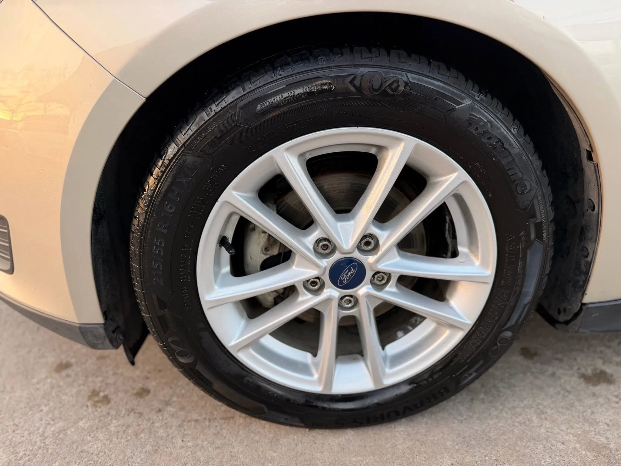 Used 2017 Ford Focus SE image 20