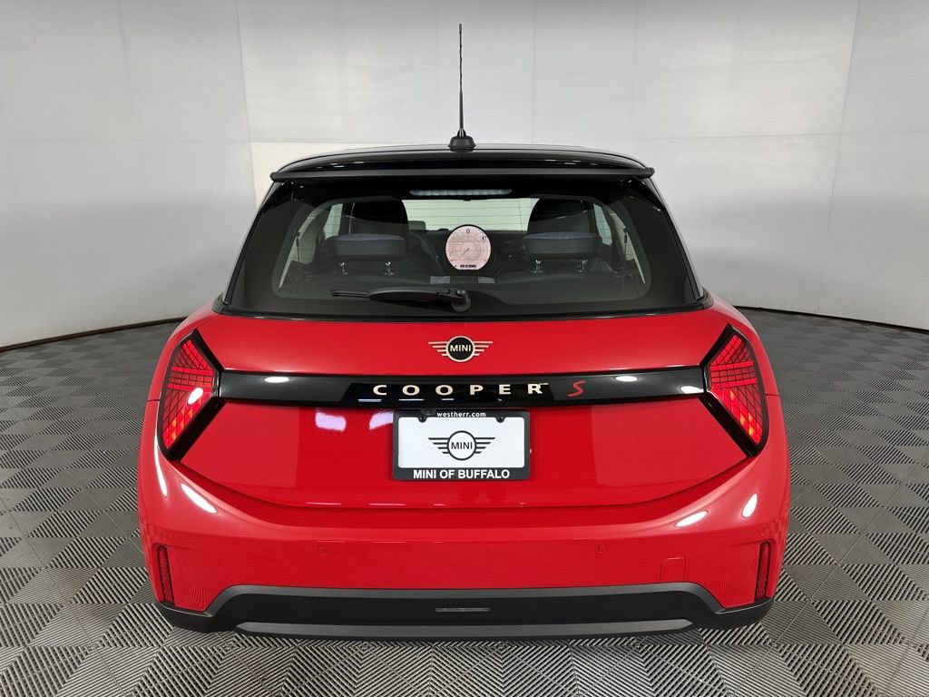 Certified 2025 MINI Cooper S FWD image 19
