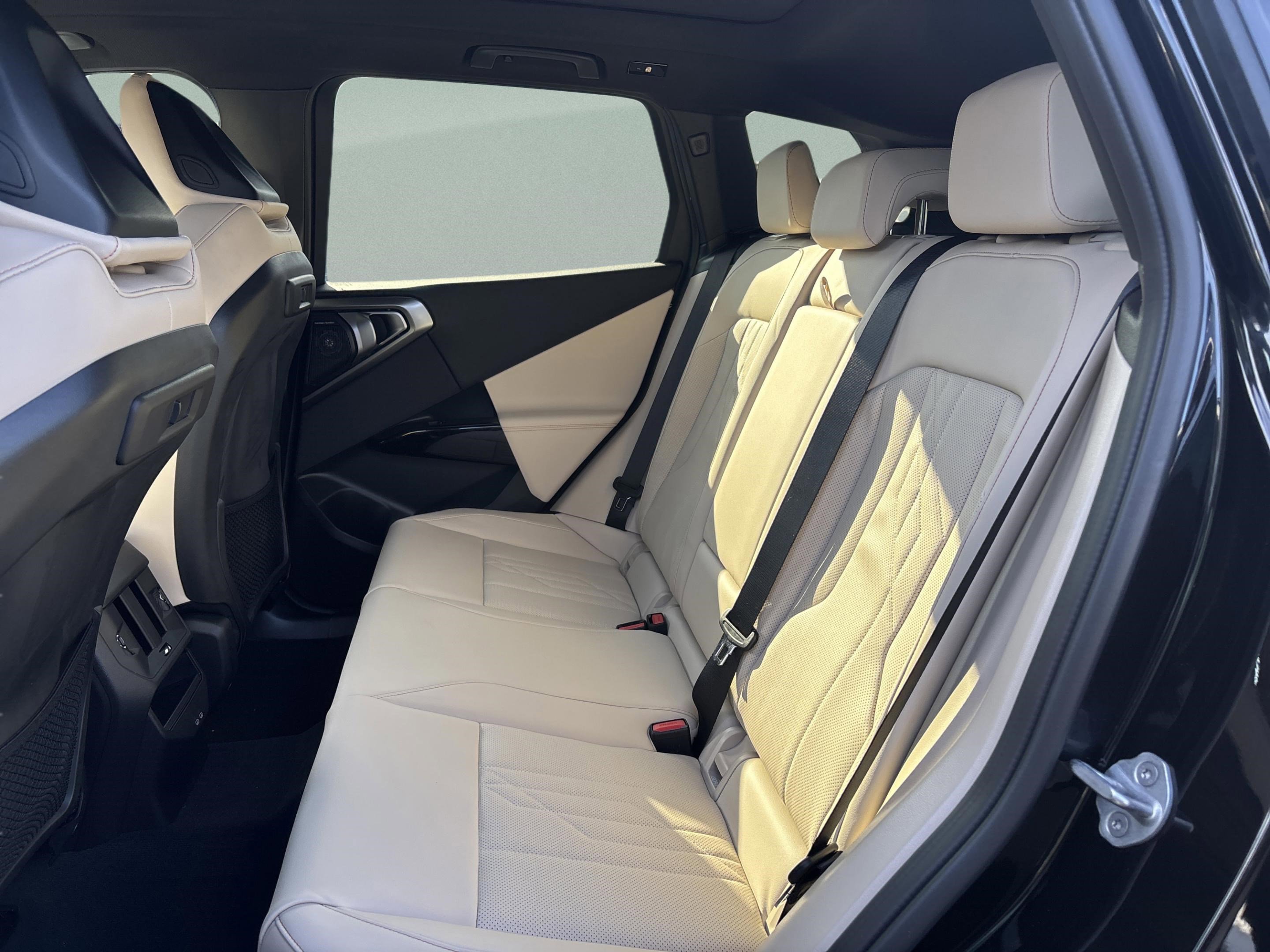 Used 2026 BMW X3 xDrive30 w/ Premium Package image 8