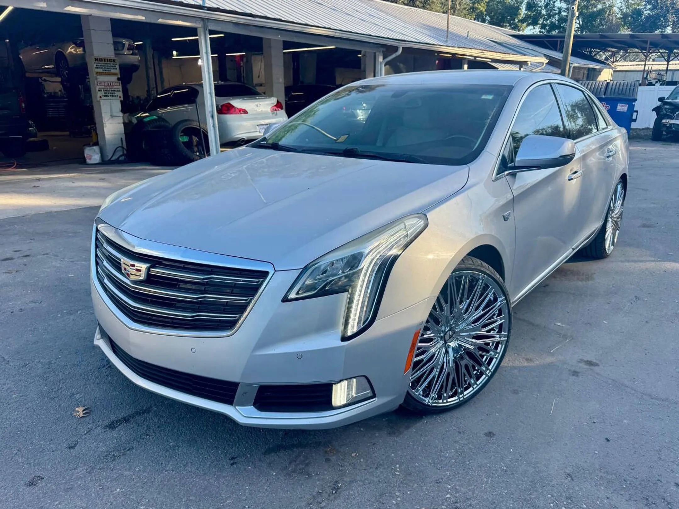 Used 2018 Cadillac XTS Luxury image 9