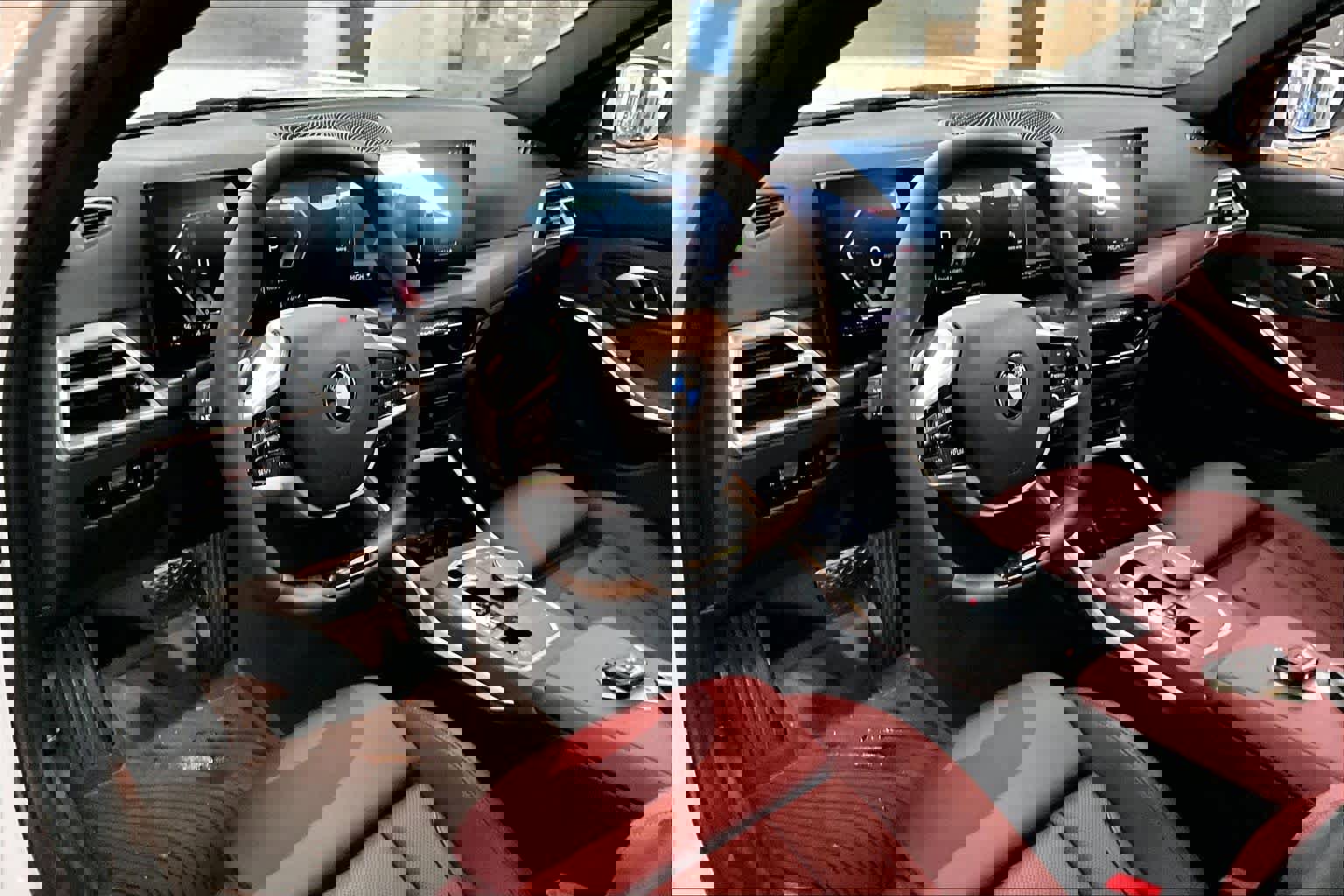 Used 2025 BMW 330i Sedan w/ Convenience Package image 17