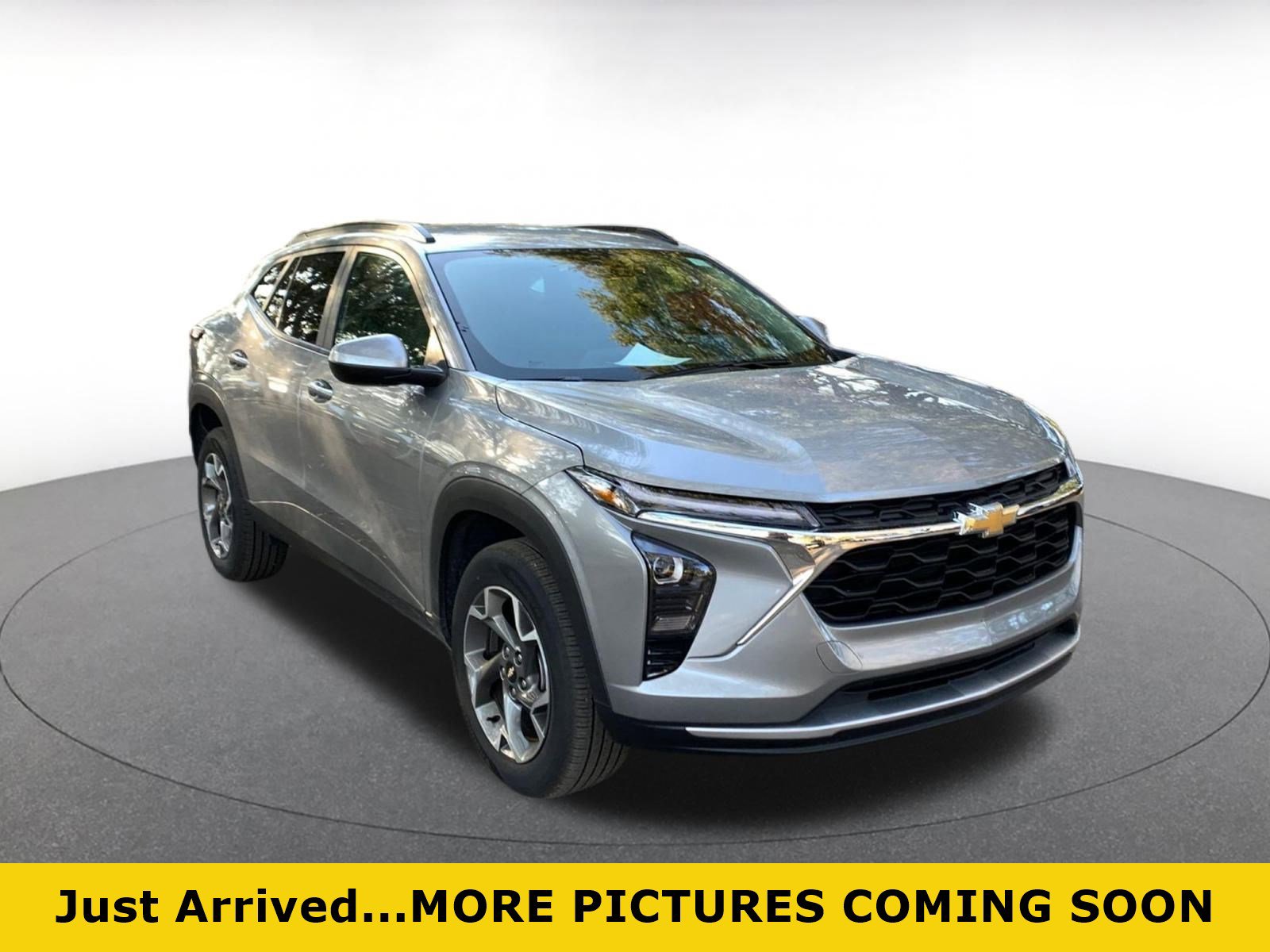 Used 2025 Chevrolet Trax LT w/ LT Convenience Package