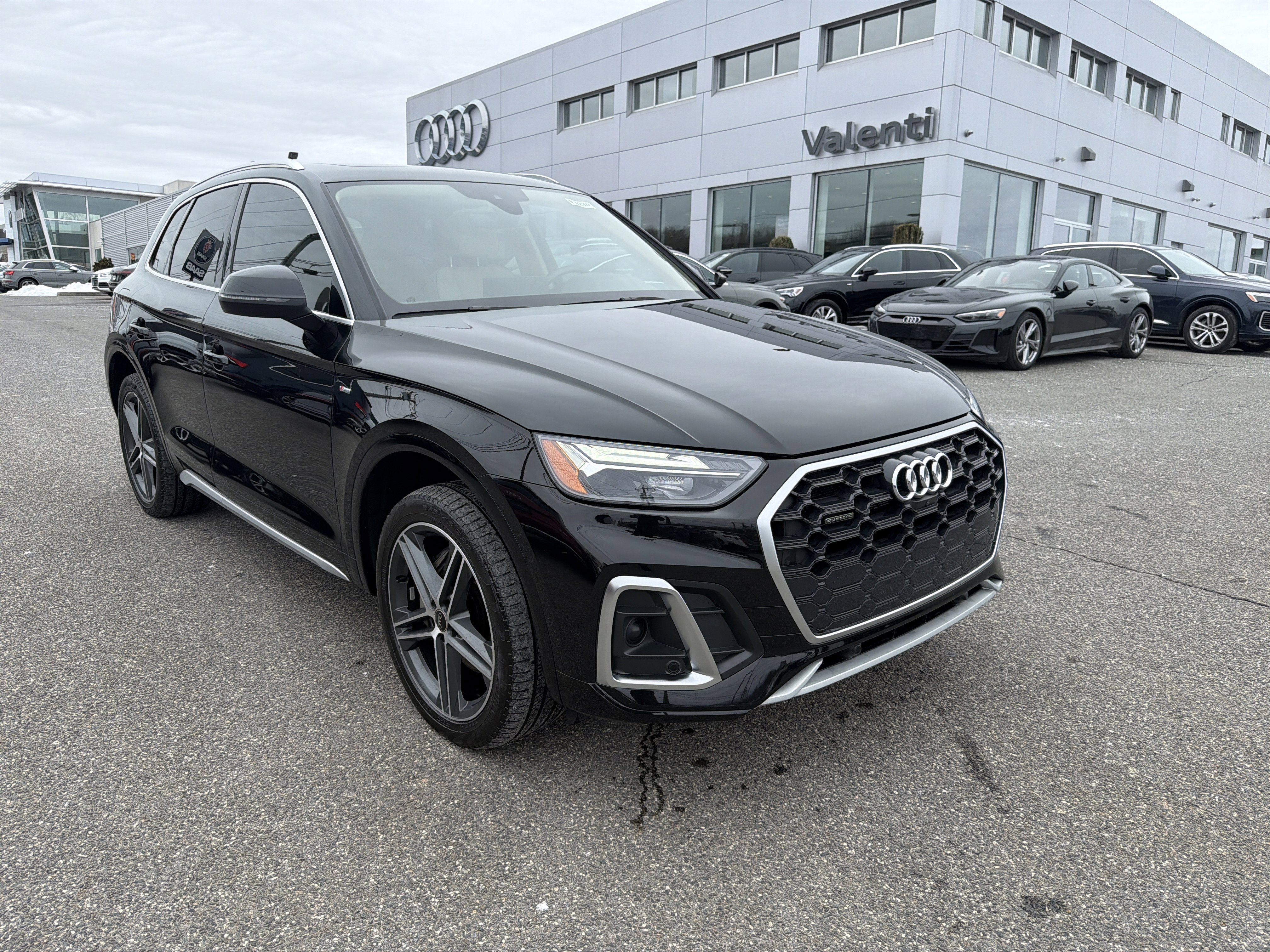 Used 2023 Audi Q5 e Premium Plus w/ Premium Plus Package