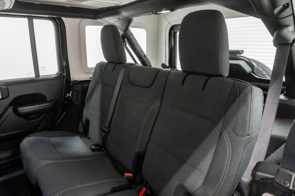 Used 2024 Jeep Wrangler Sport image 21