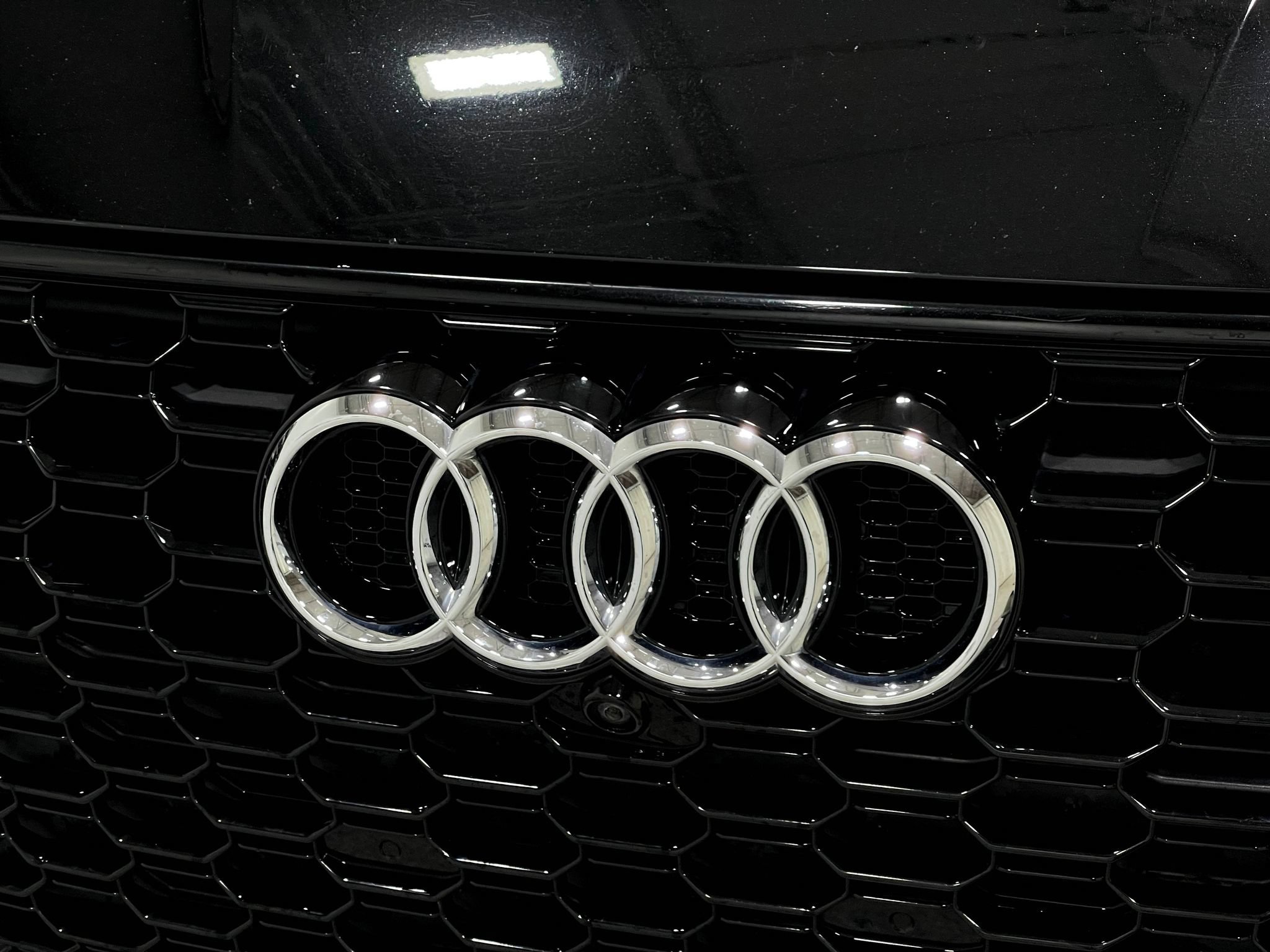 Used 2019 Audi RS 5 w/ Black Optic Carbon Package AWD/4WD image 38