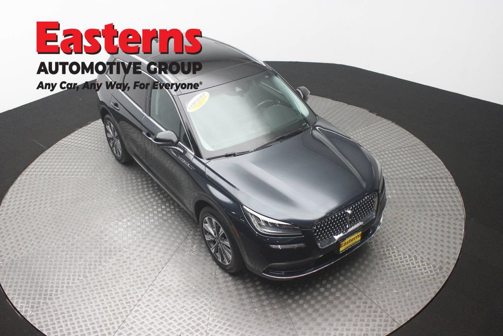 Used 2021 Lincoln Corsair Reserve w/ Elements Package AWD/4WD image 3