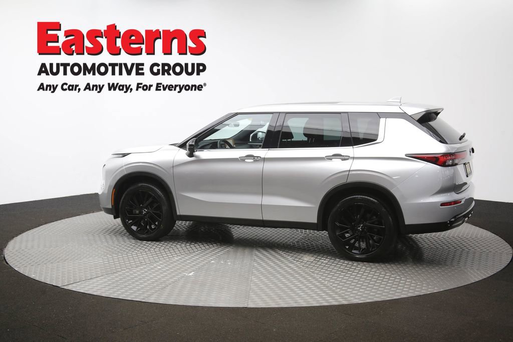 Used 2022 Mitsubishi Outlander SE FWD image 61