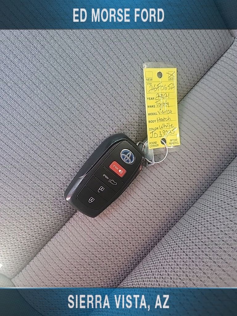 Used 2021 Toyota Venza LE w/ Carpet Mat Package (TMS) AWD/4WD image 20
