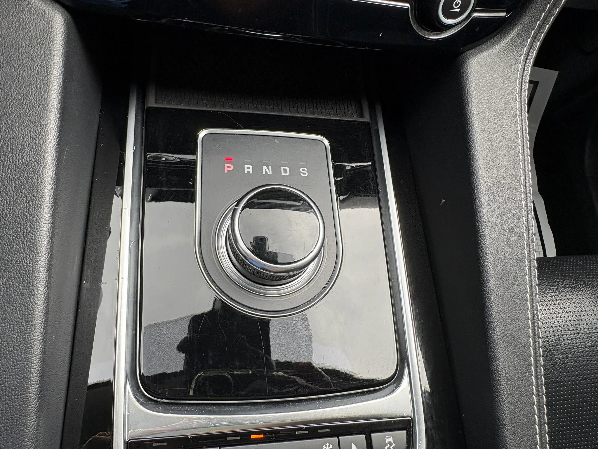 Used 2020 Jaguar F-PACE R-Sport AWD/4WD image 48