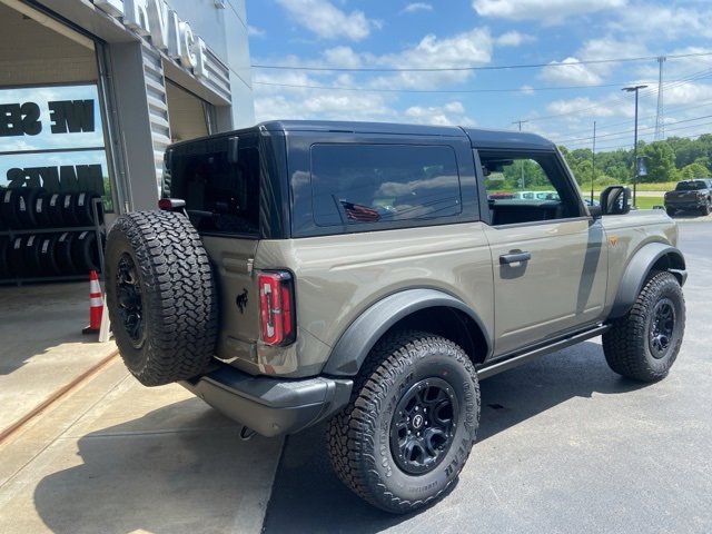 New 2025 Ford Bronco Badlands image 3