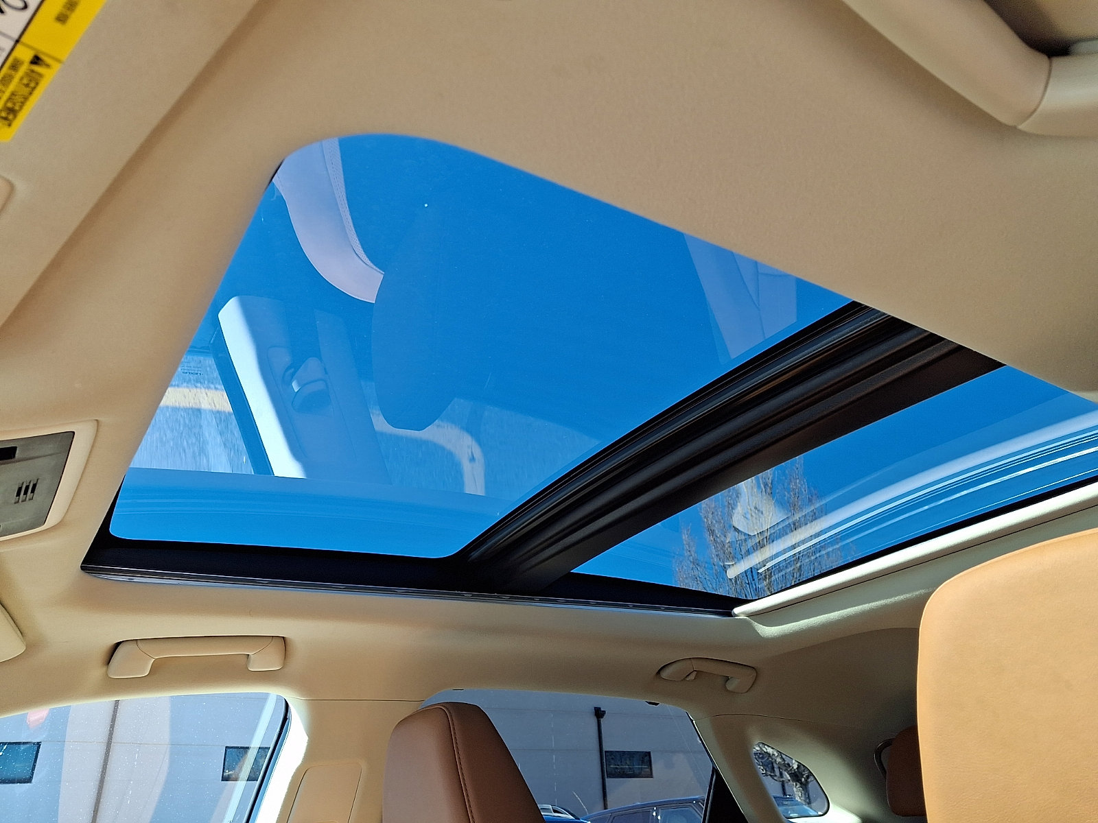 Certified 2022 Lexus RX 450h AWD w/ Luxury Package image 15