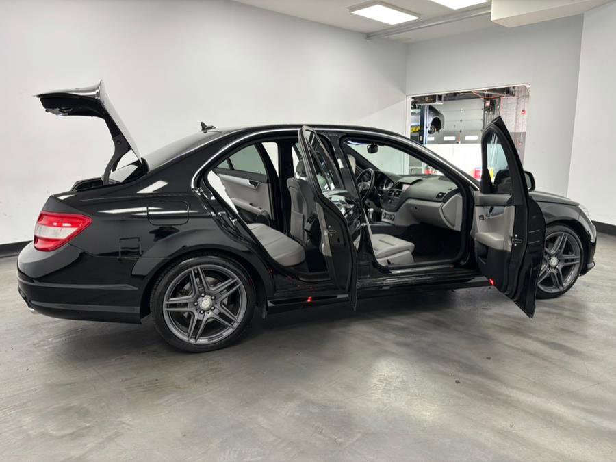 Used 2008 Mercedes-Benz C 300 Sport image 25