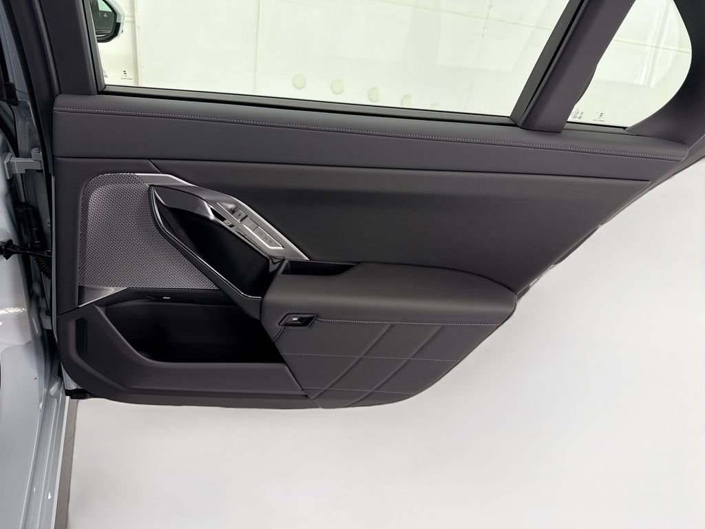 New 2026 BMW i7 eDrive50 w/ M Sport Package RWD image 26