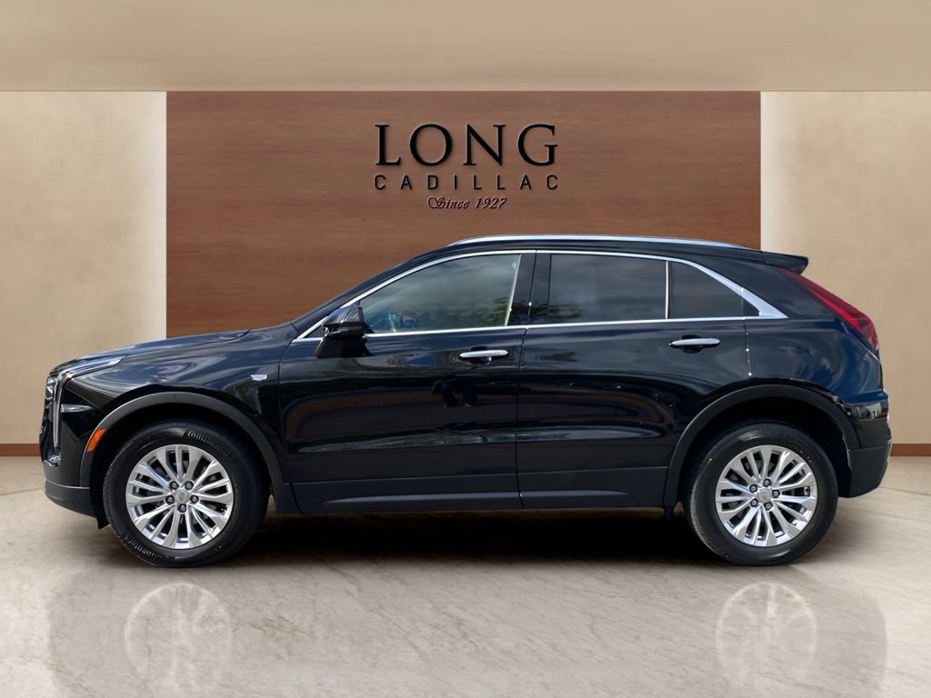 Certified 2024 Cadillac XT4 Luxury w/ Cold Weather Package AWD/4WD image 2