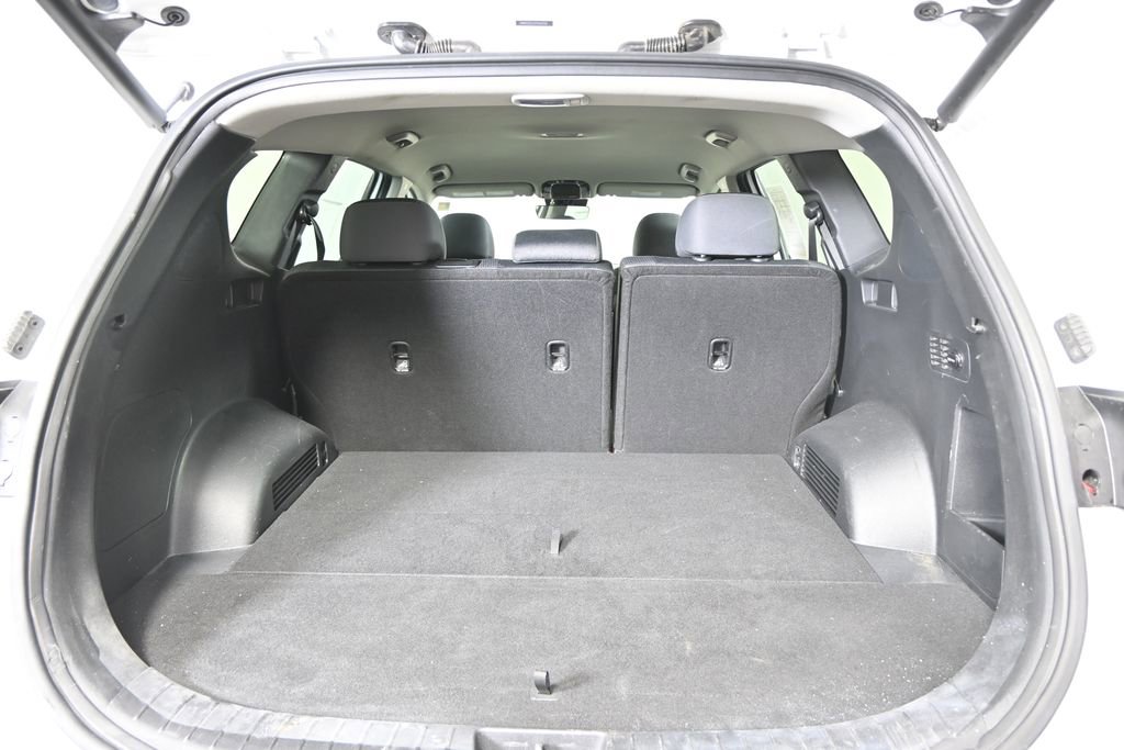 Used 2023 Hyundai Santa Fe SEL AWD/4WD image 16