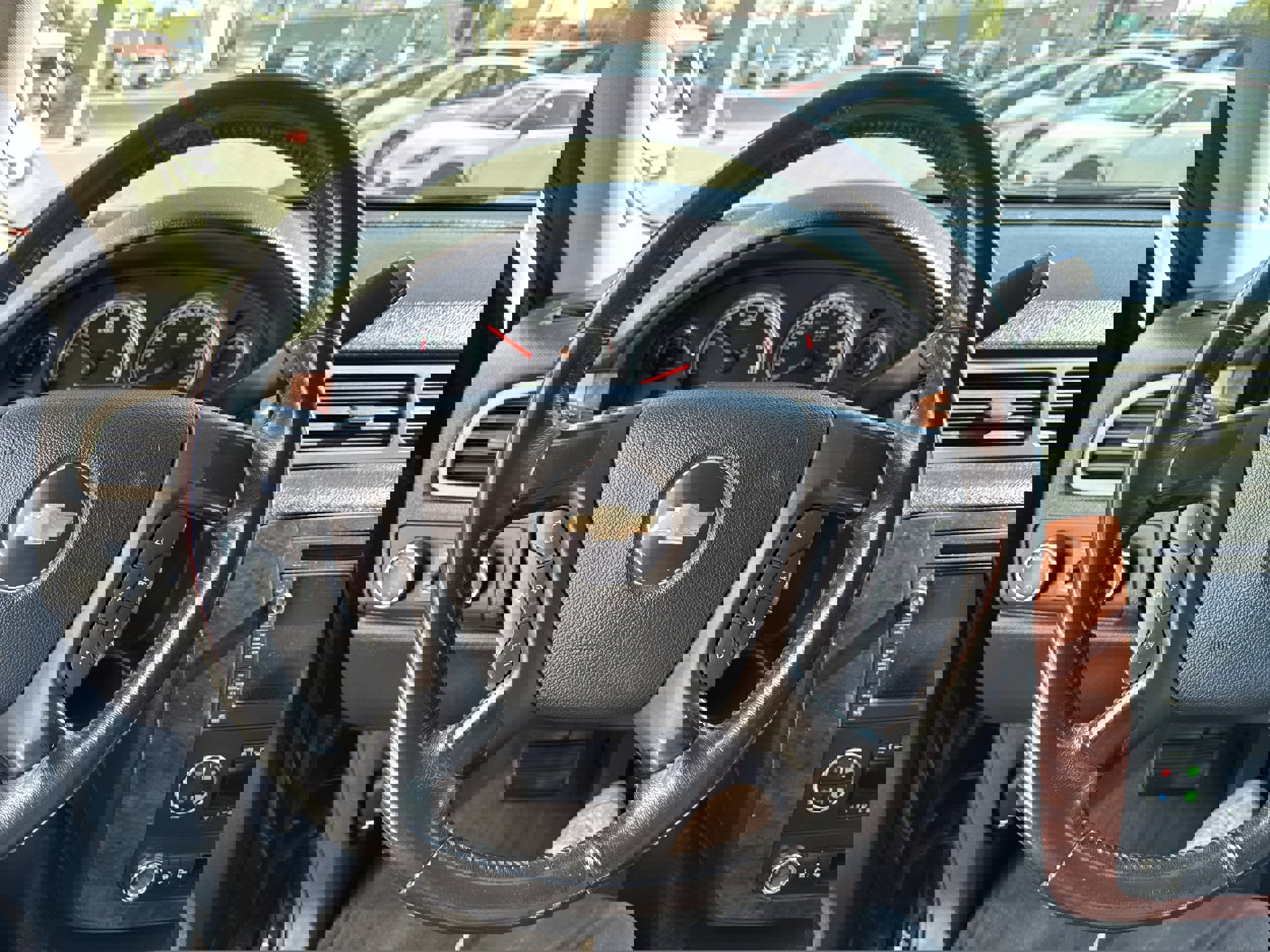 Used 2008 Chevrolet Tahoe 4WD Hybrid image 19