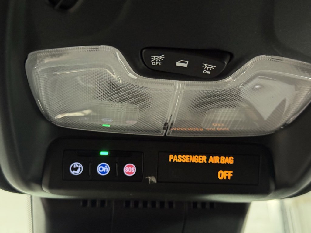 New 2025 GMC Canyon Elevation w/ Convenience Package image 27