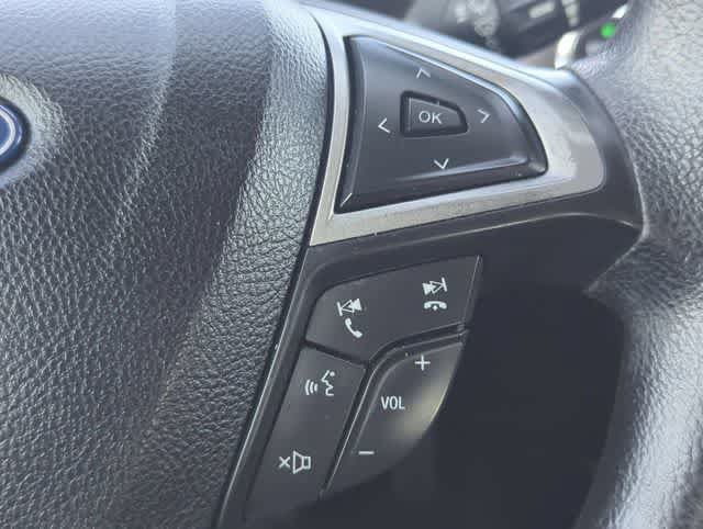 Used 2020 Ford Fusion SE FWD image 22