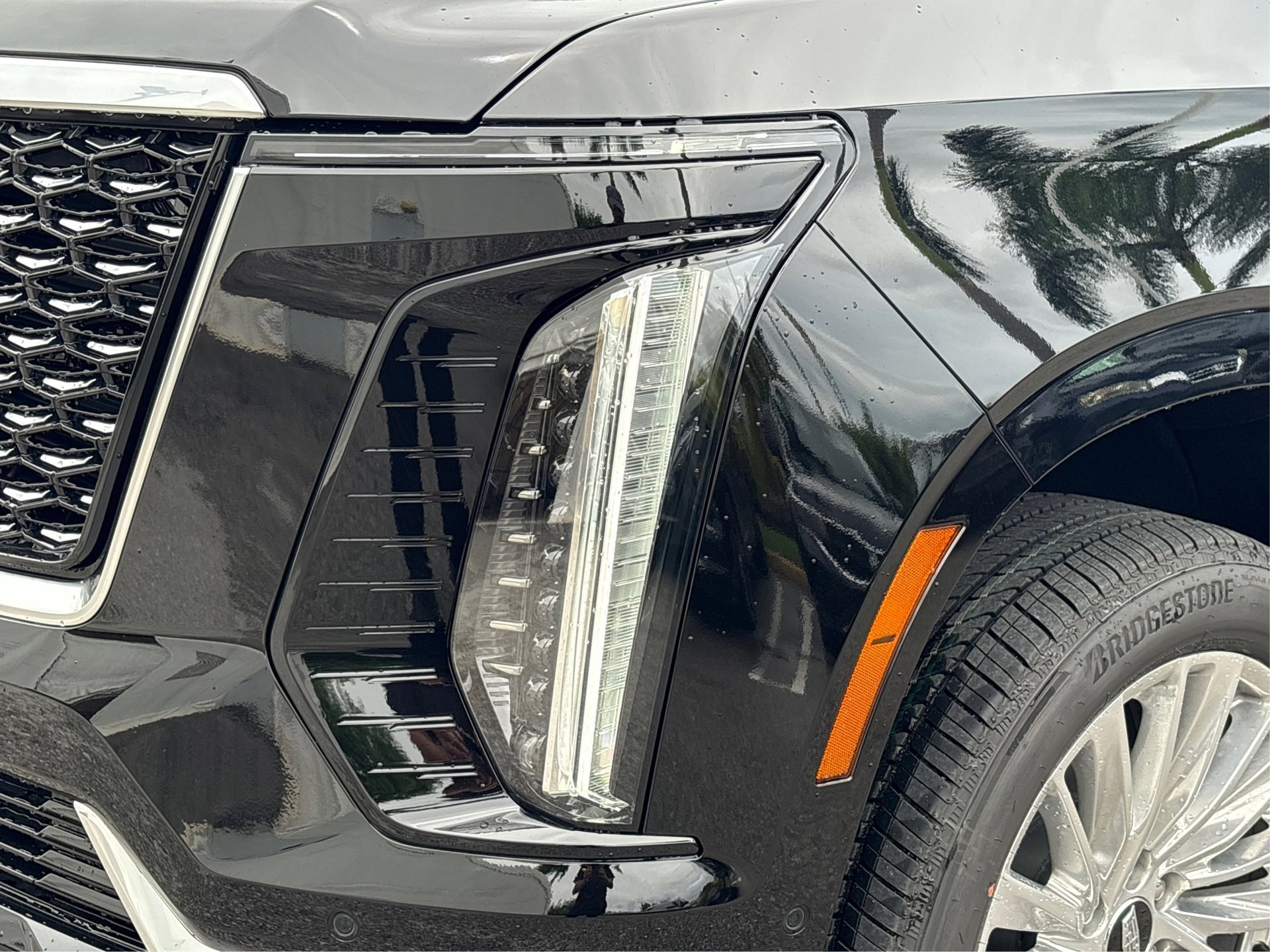 New 2026 Cadillac Escalade ESV Luxury AWD/4WD image 14