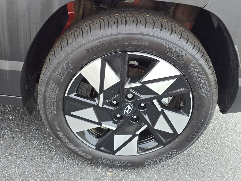 Used 2024 Hyundai Kona SEL image 15