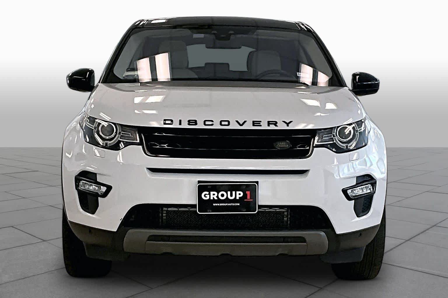 Used 2017 Land Rover Discovery Sport HSE AWD/4WD image 3