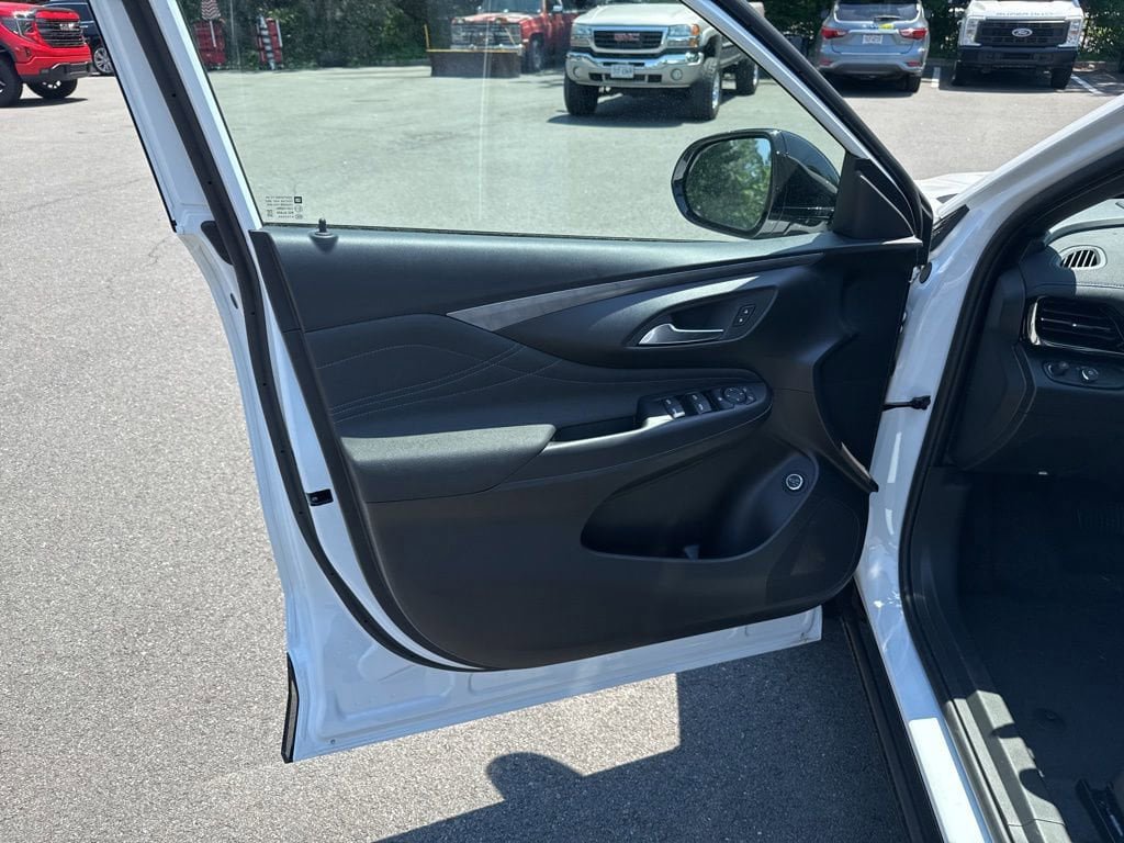 New 2026 Buick Envista Sport Touring w/ Convenience I Package FWD image 19