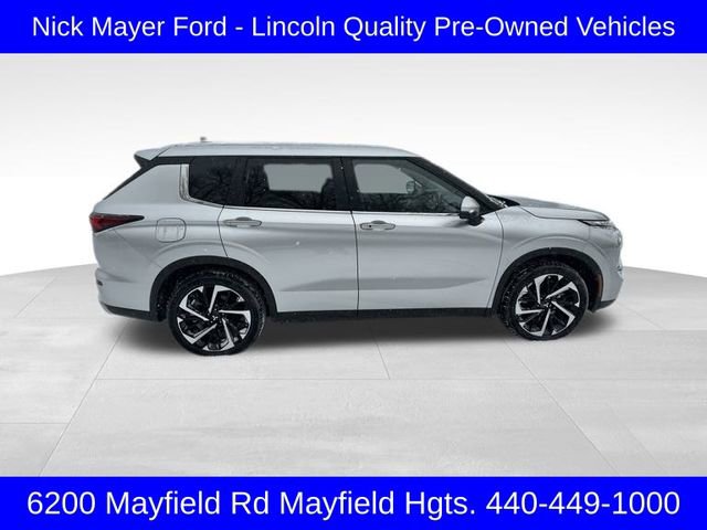 Used 2024 Mitsubishi Outlander image 8