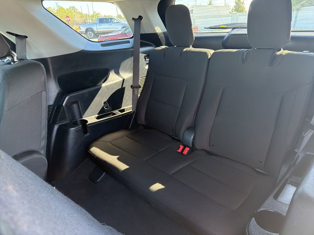 Used 2021 Ford Explorer XLT image 24