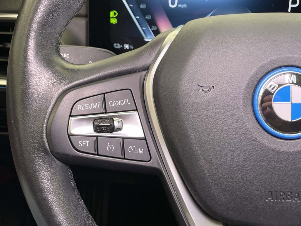 Used 2023 BMW i4 eDrive40 w/ Premium Package RWD image 35