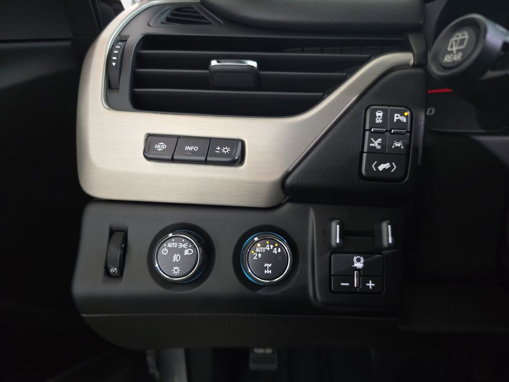 Used 2019 GMC Yukon Denali w/ Denali Ultimate Package image 26
