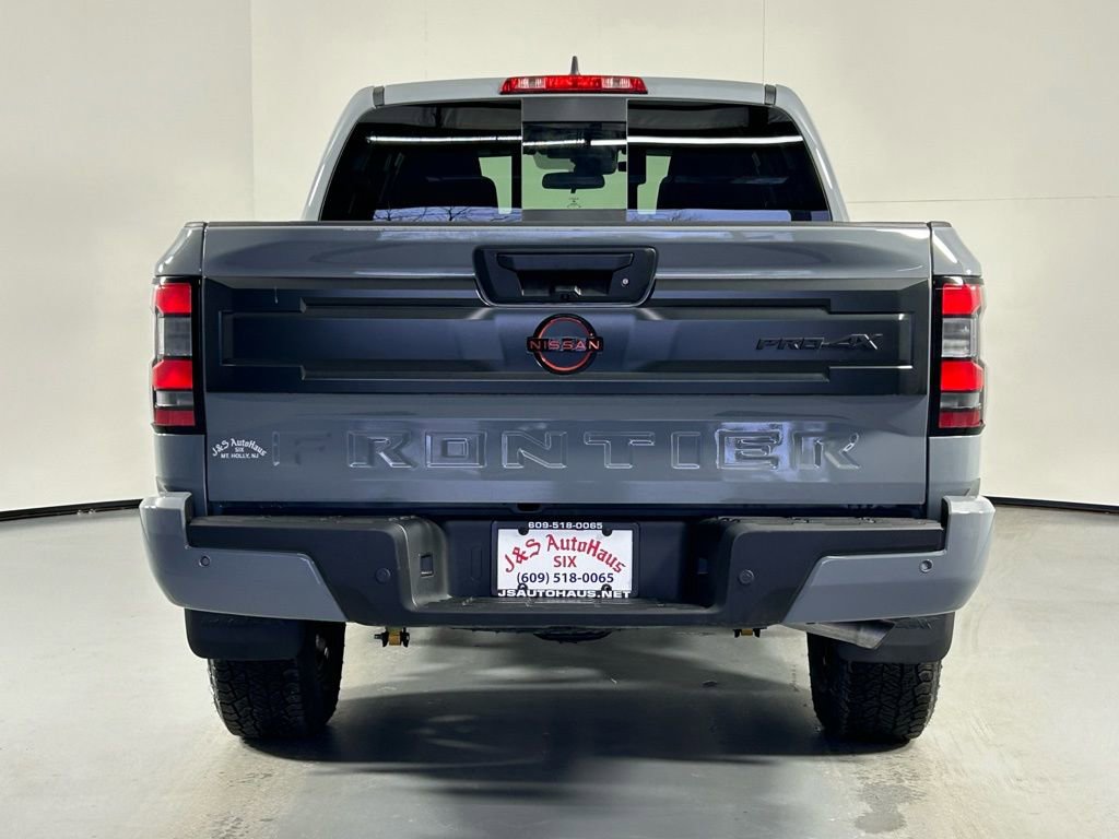 Used 2025 Nissan Frontier PRO-4X image 6