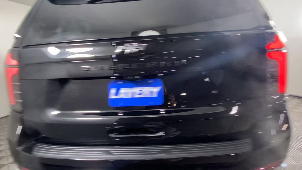 New 2026 Chevrolet Suburban Premier image 9
