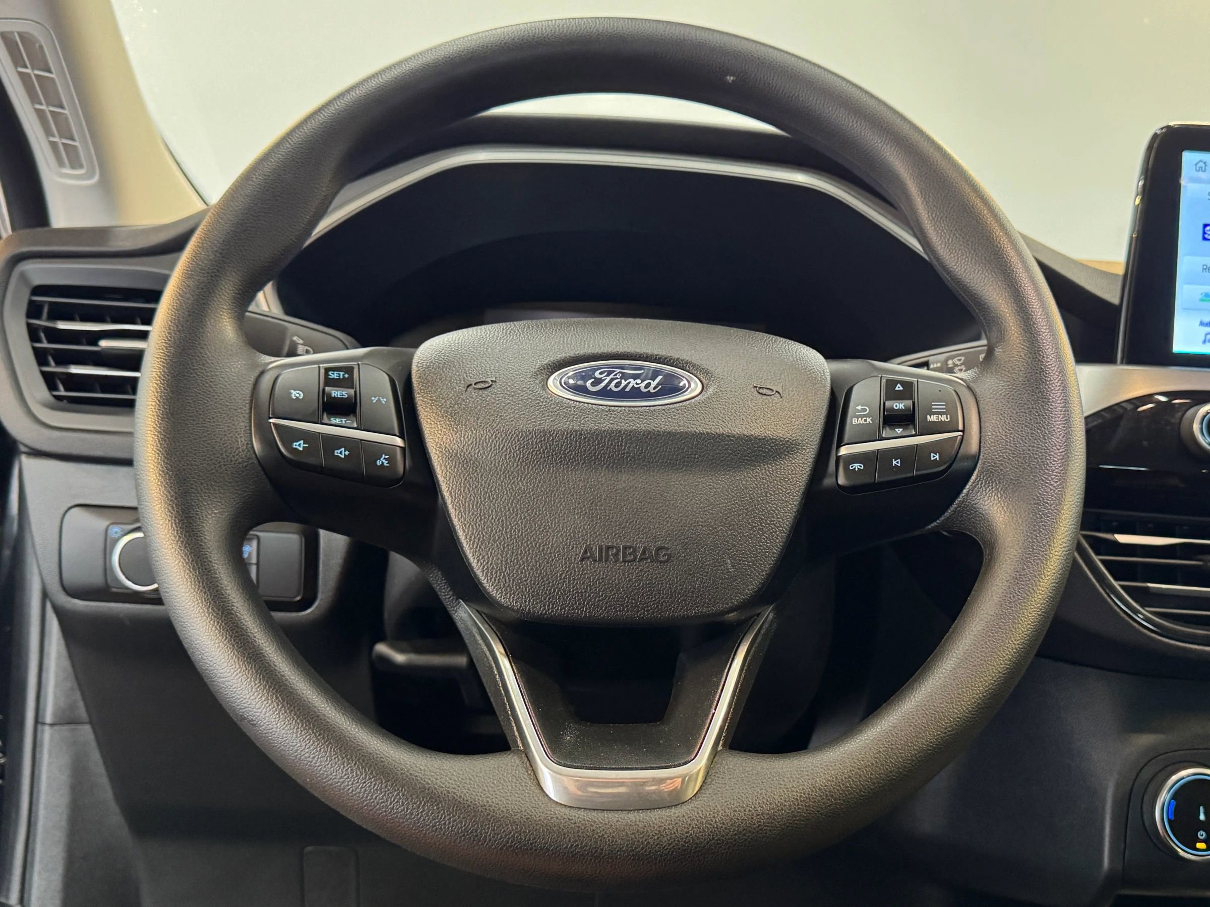 Used 2025 Ford Escape Active image 17