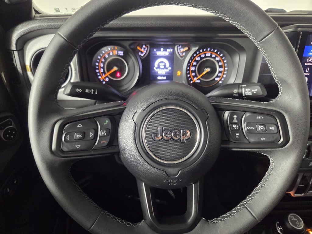Used 2026 Jeep Gladiator Sport AWD/4WD image 14