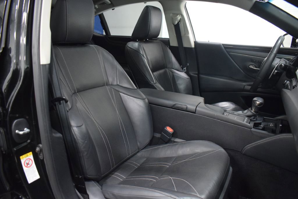 Used 2019 Lexus ES 350 Ultra Luxury image 22