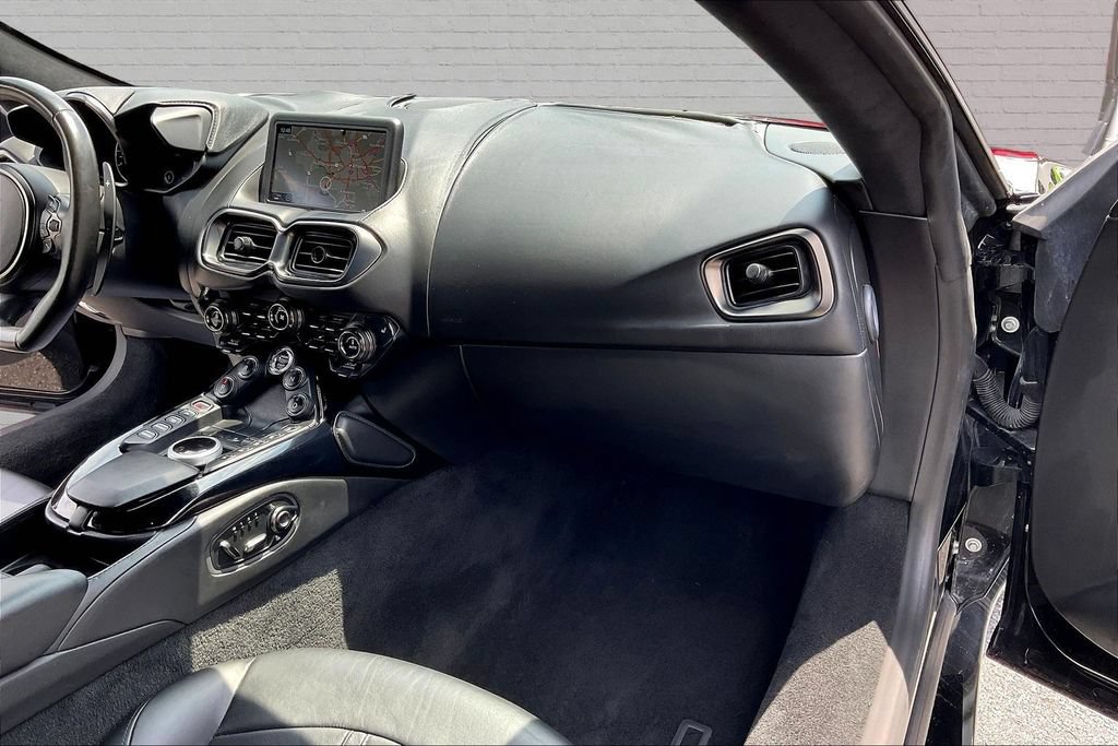 Used 2019 Aston Martin V8 Vantage Coupe RWD image 22