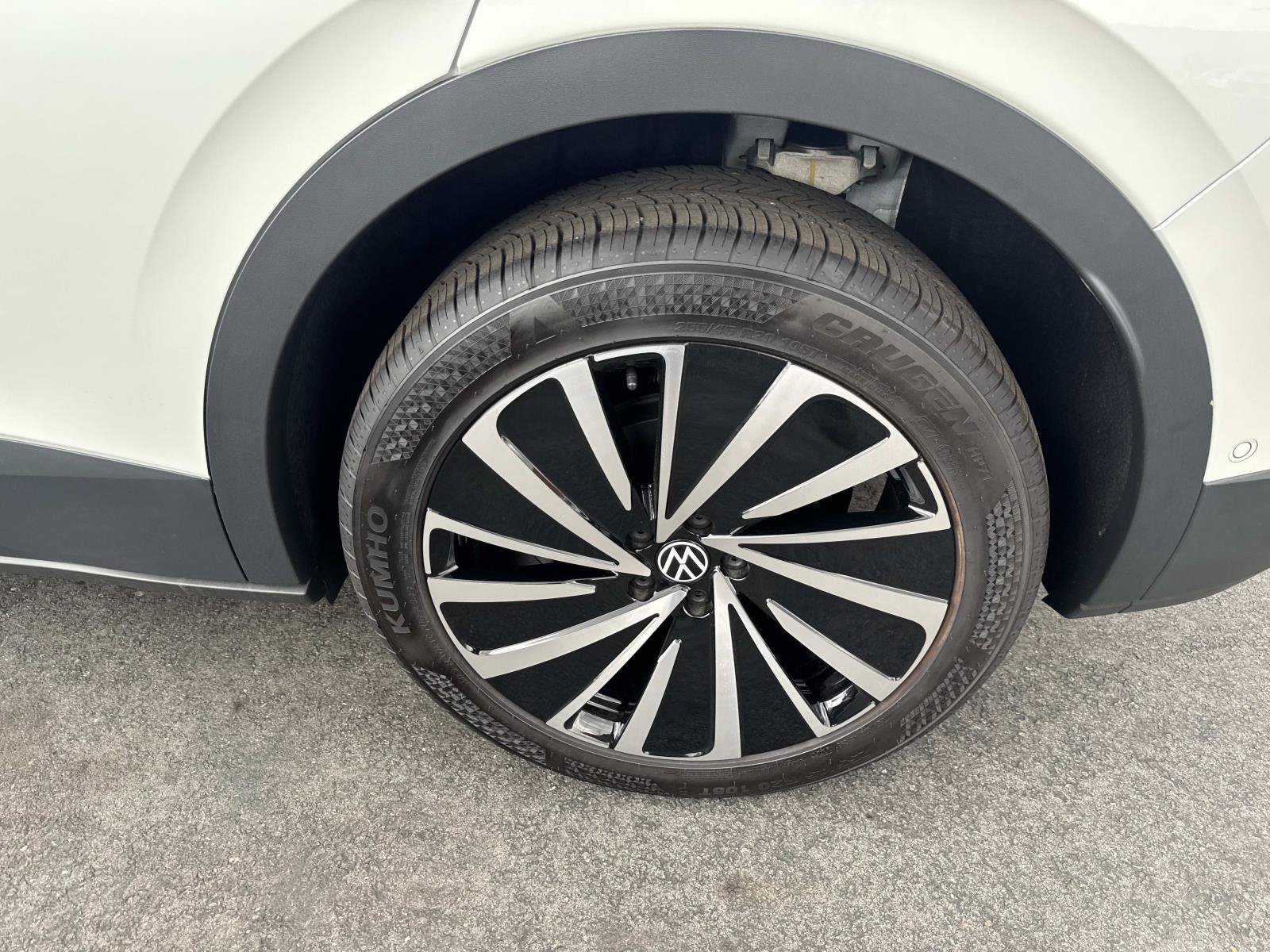 New 2026 Volkswagen ID.4 Pro AWD/4WD image 6